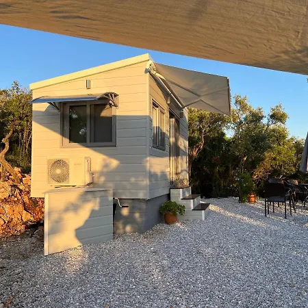 Daphne Tiny House * Argalasti